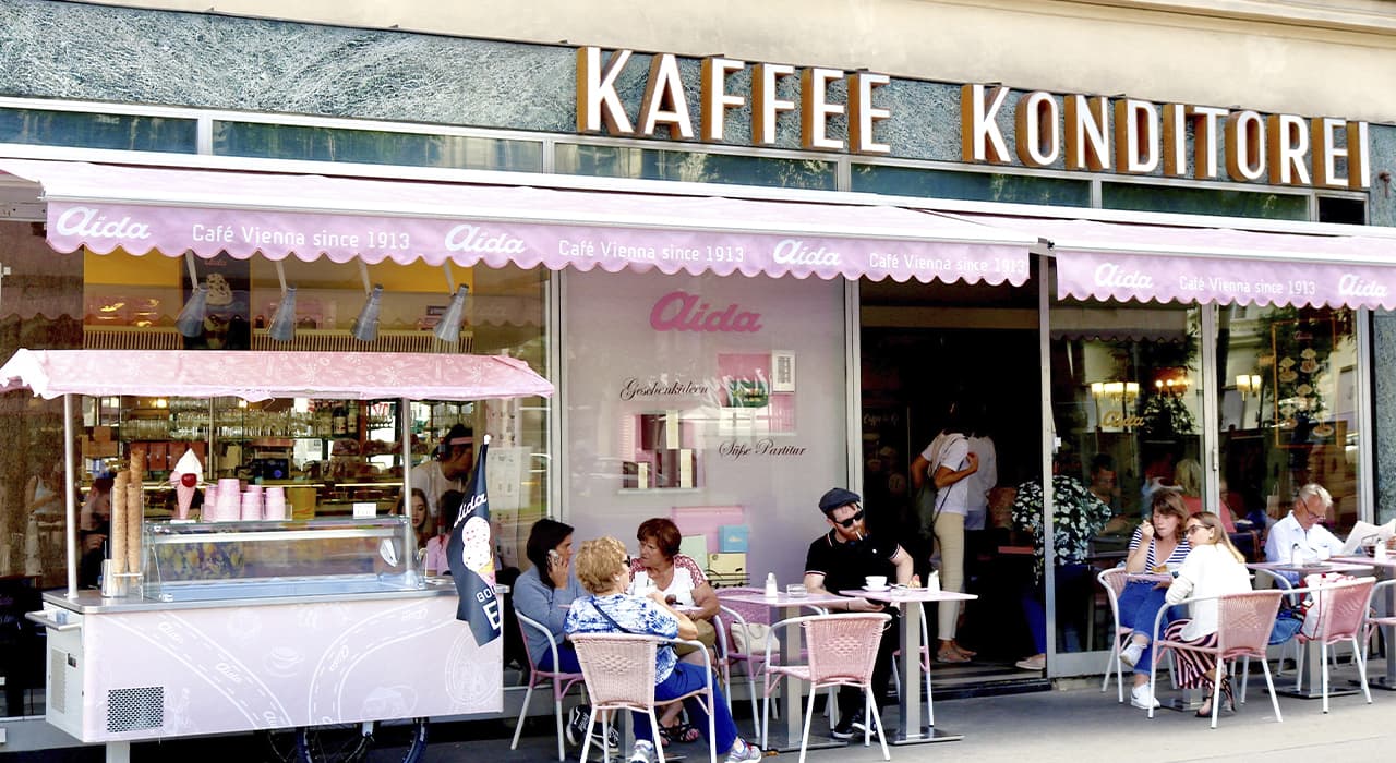 Cafes in the U.S.: 5 Unusual Things