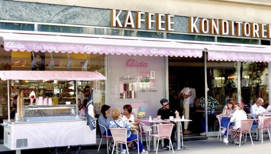 Cafes in the U.S.: 5 Unusual Things